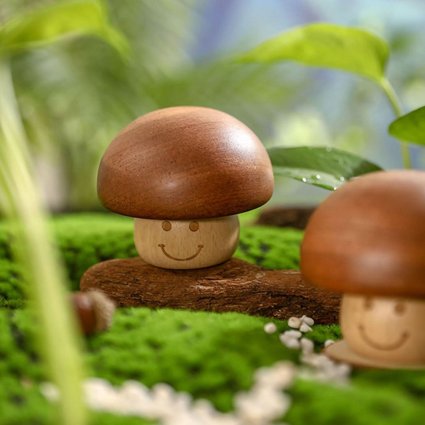 Wind-up Mushroom Music Box You Are My Sunshine Melody Mini Mechanical Wooden Musical Box Desktop Decoration Christmas Birthday Gift.