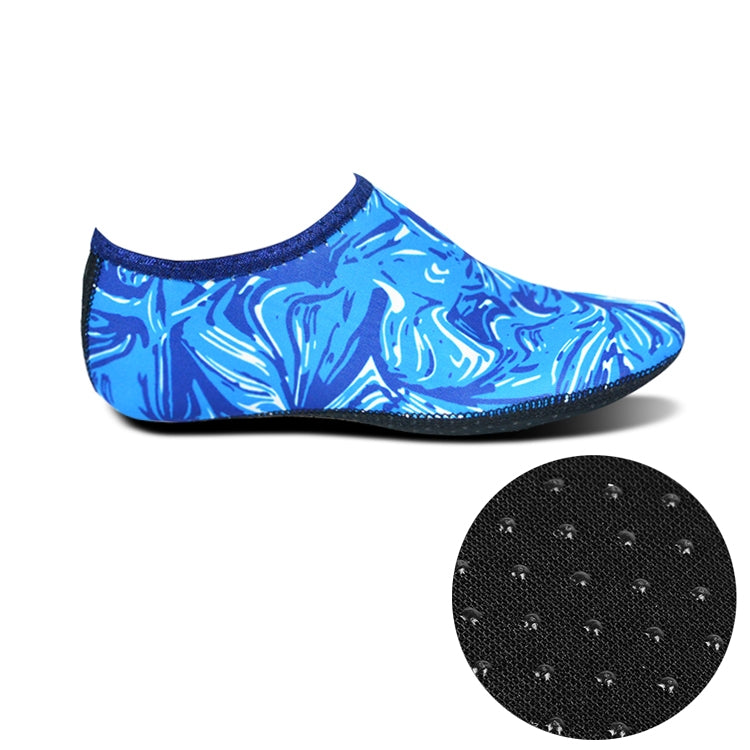 Non-slip Plastic Grain Texture Thick Cloth Sole Printing Diving Shoes and Socks, One Pair, Series 1 Reluova