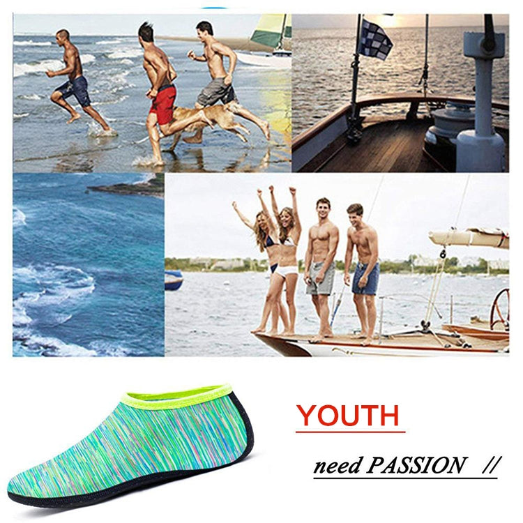 Non-slip Plastic Grain Texture Thick Cloth Sole Printing Diving Shoes and Socks, One Pair, Series 2 Reluova