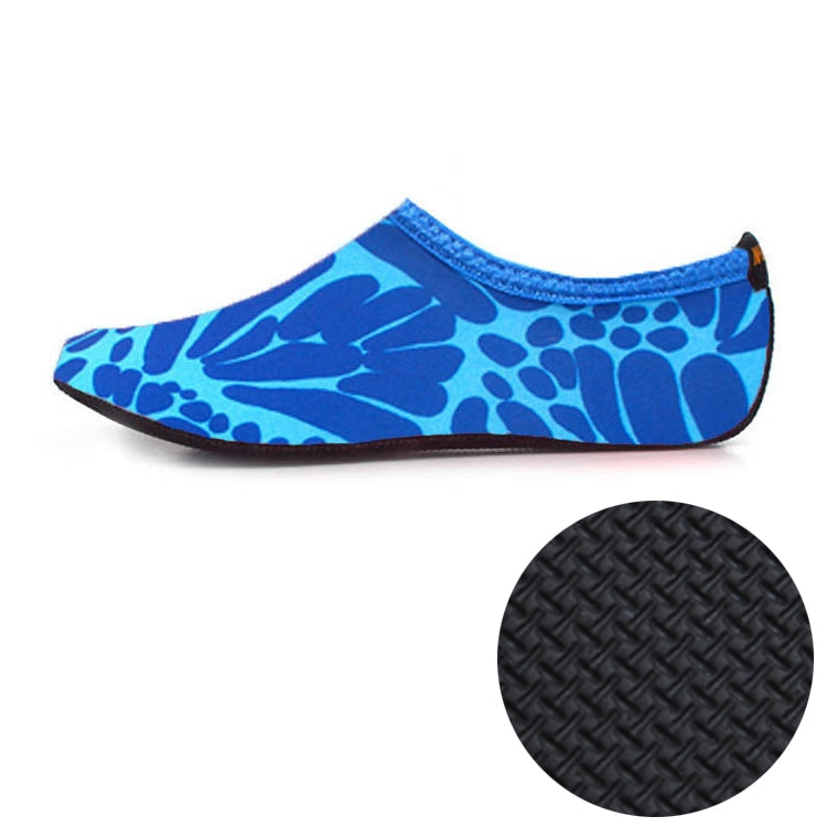 3mm Non-slip Rubber Embossing Texture Sole Figured Diving Shoes and Socks, One Pair, Series 1 Reluova