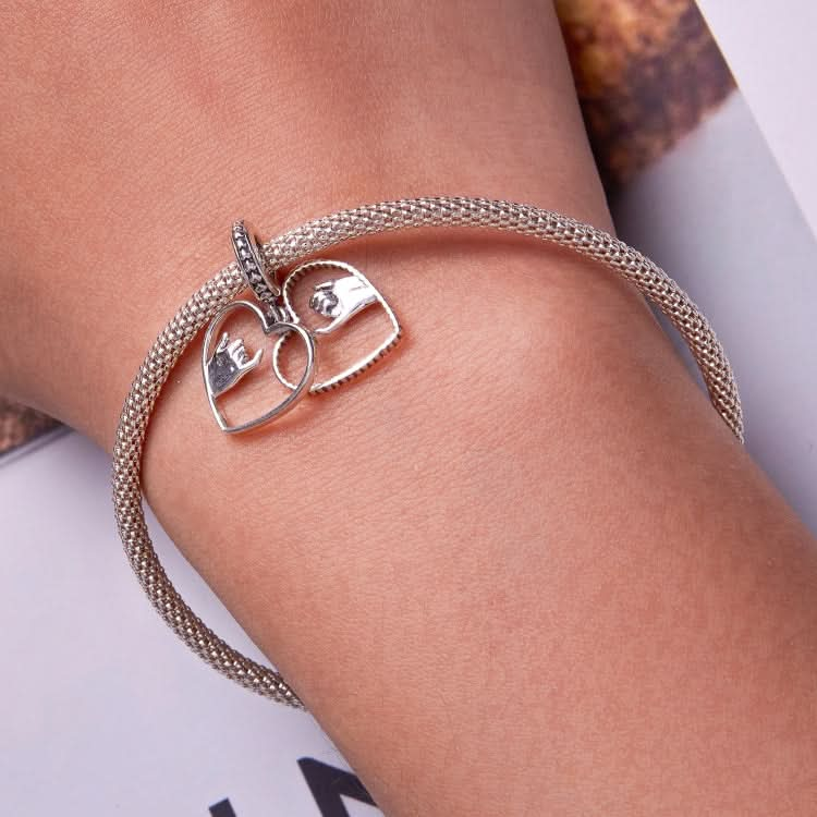 S925 Sterling Silver Silver Heart Hand In Hand Pendant DIY Bracelet Necklace Accessories