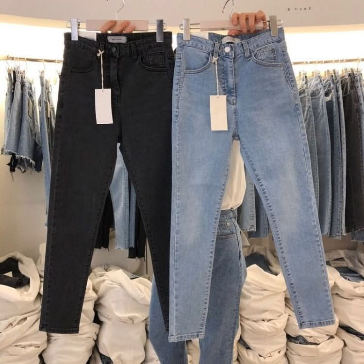 100-Pack Bulk Buy Jeans, Clearance Clothes Insanely Low Prices, Style and Size & Color Match Randomly