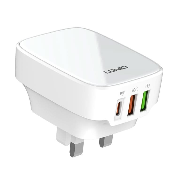 LDNIO Q334 32W Type-C + Dual USB Port Charger with 1m Micro USB Data Cable