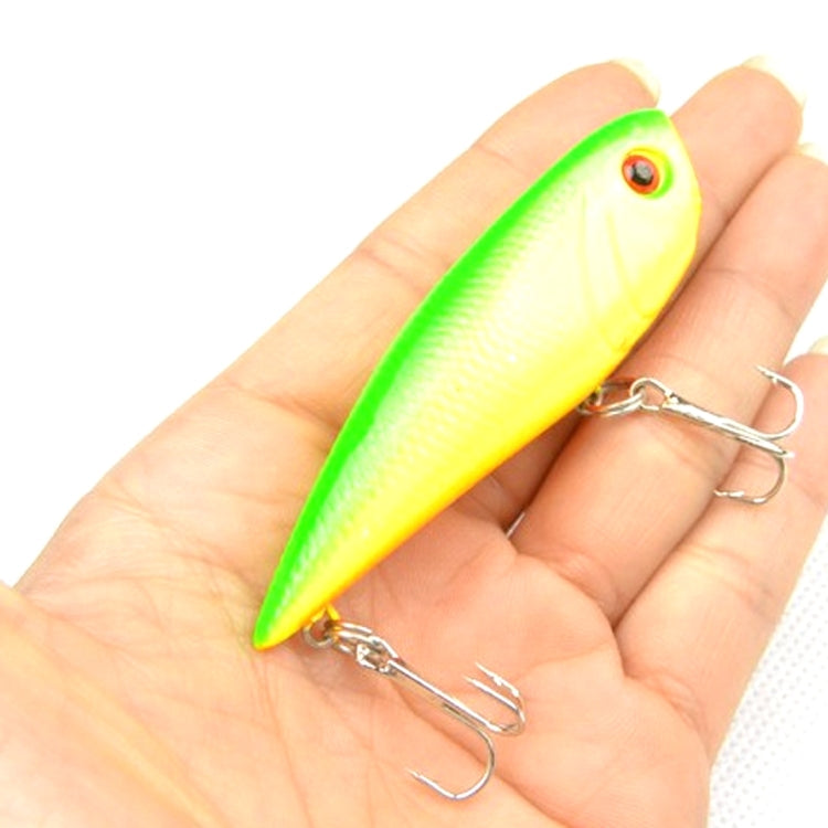 HENGJIA Plastic Artificial Fishing Lures Popper Bionic Fishing Bait with Hooks, Length: 6.7 cm, Random Color Delivery