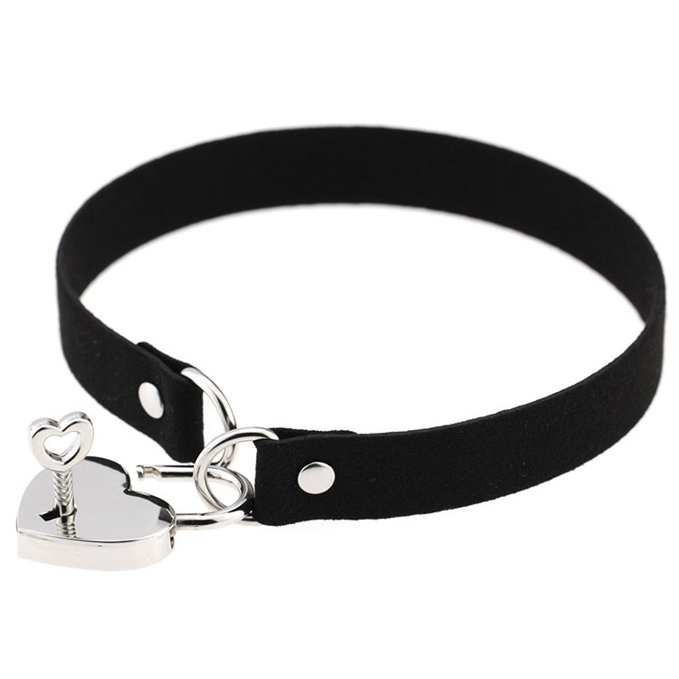 Simple Punk Style Love Lock Flannel Sexy Necklace Collar, Random Color Delivery