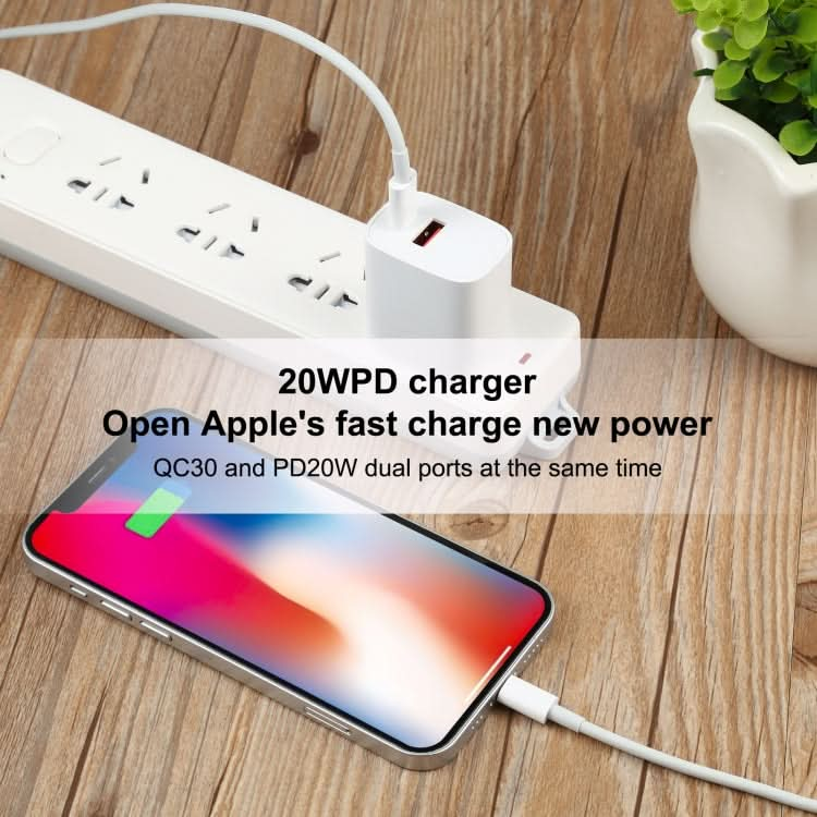 U087 20W USB-C / Type-C + USB Ports Fast Charging Travel Charger, US Plug