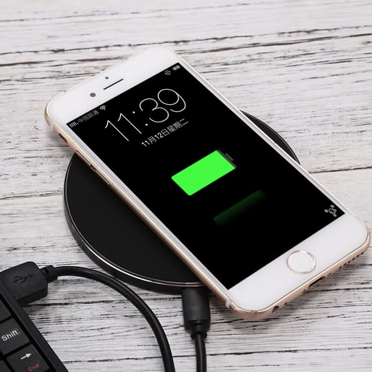 Q21 Fast Charging Wireless Charger Station with Indicator Light