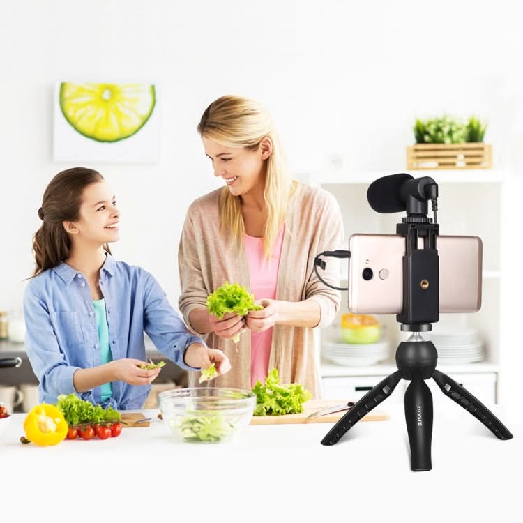 PULUZ Live Broadcast Smartphone Video Vlogger Kits Microphone + Tripod Mount + Phone Clamp Holder My Store