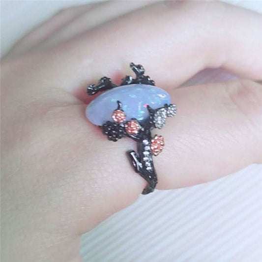 Woman Vintage Black Gold Color Ring White Fire Opal Flower Rings