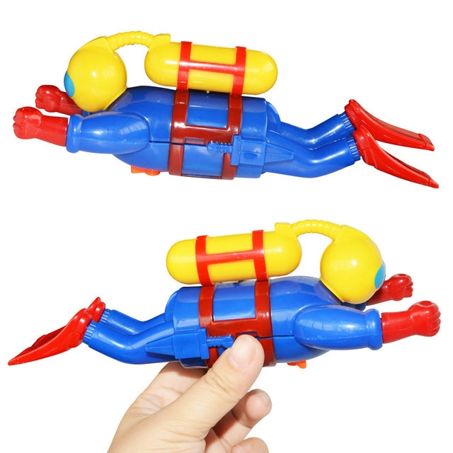 Simulation Diver Clockwork Toy Children Swimming Bath Toy