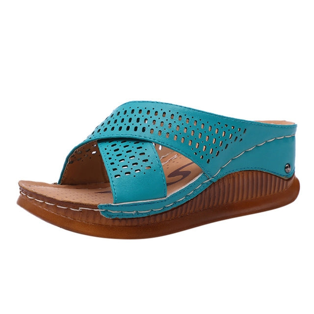 Thick-Bottomed Muffin Wedge Sandals