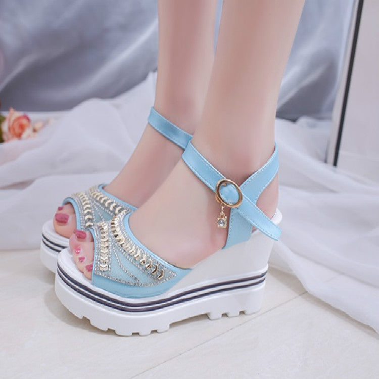 Word Buckle With Rhinestone Platform Sponge Sandals