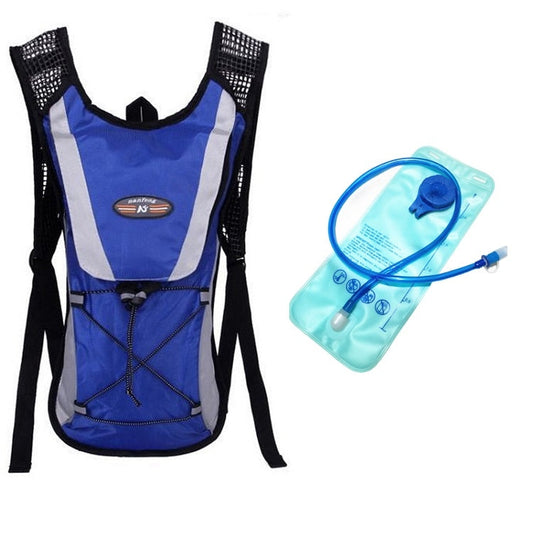 Outdoor Sports Mountaineering Cycling Backpack with 2L Water Bag