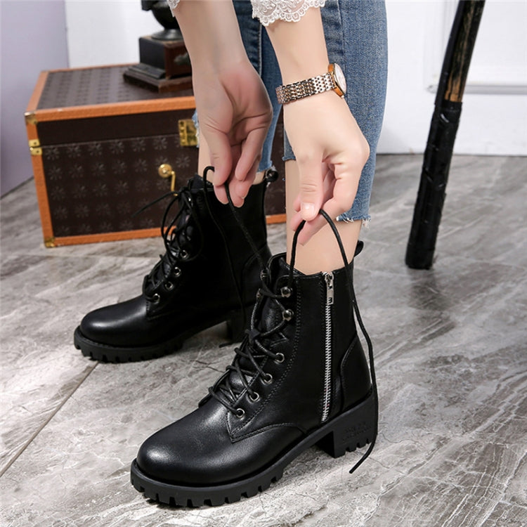 Round Head Low-profile Women Ankle Boots