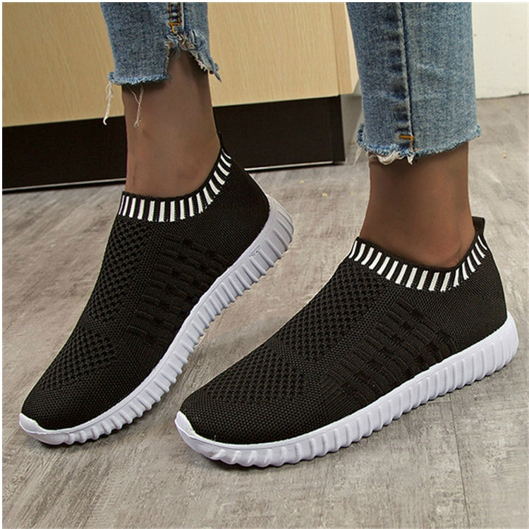 New Large Size The Trend Of Women Shoes Wild Sports Leisure Flying Running Shoes, Series 1