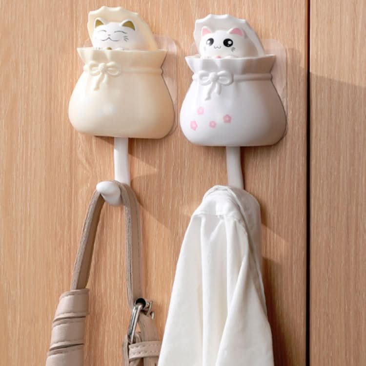 Lucky Cat Hook Free Punch Wall Hanging Wall Entrance Key Glue Hook Back Coat Storage Random Colour Delivery