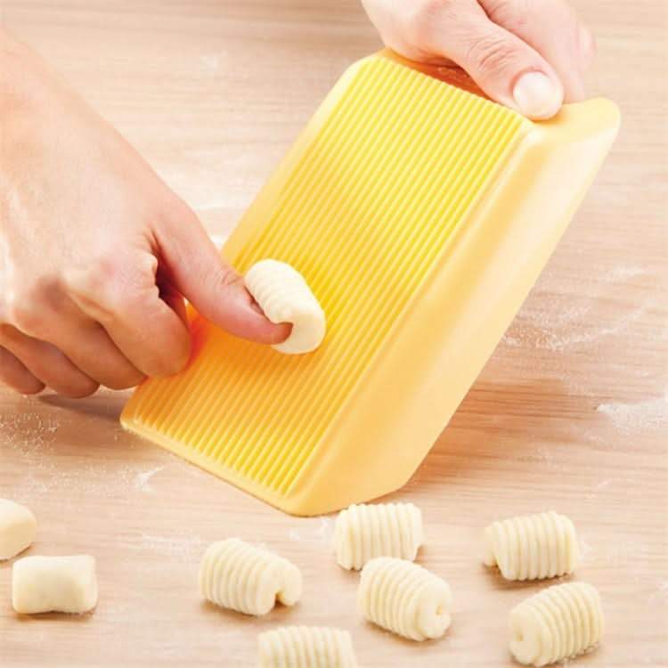 Plastic Pasta Macaroni Board Spaghetti Maker Rolling Pin Mold Kitchen Tool - Reluova