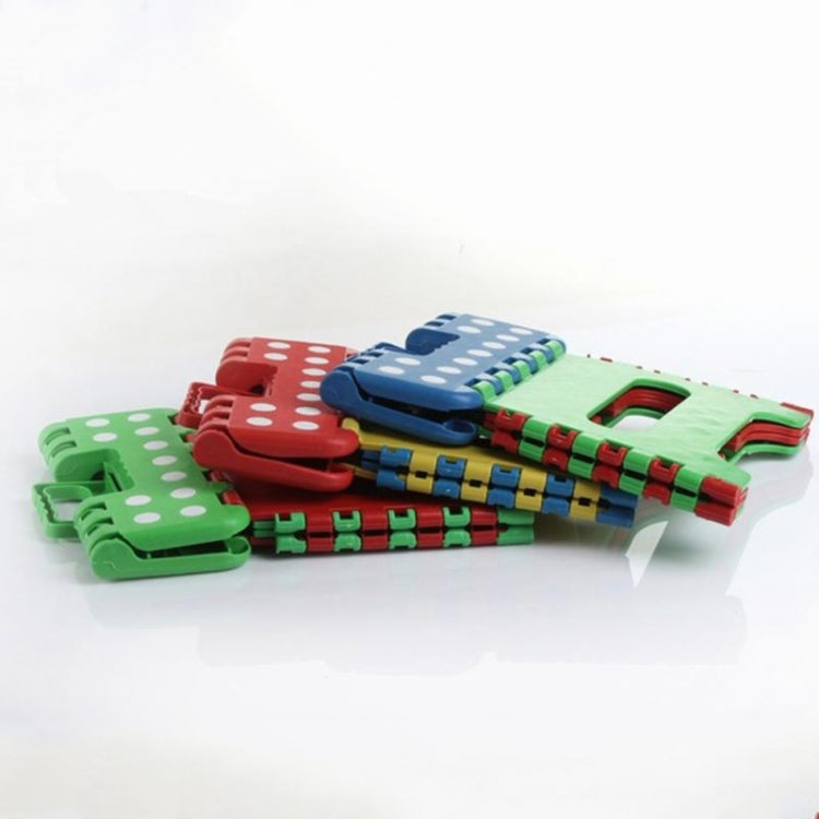 Portable Thick Plastic Kids folding Stool Outdoor Activity Tool Home Traveling Necessity, Color Random Delivery