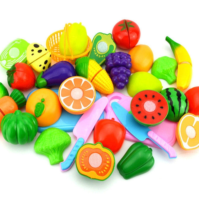 Pretend Play Plastic Food Toy Cutting Fruit Vegetable for Children, Random Color and Style Reluova