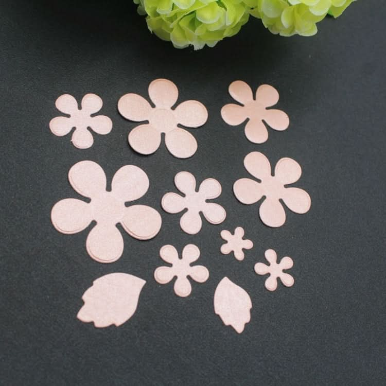 Petal Handicraft Embossing Cutting Die Reluova