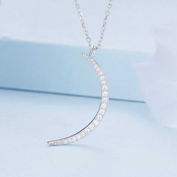 Sterling Silver S925 White Gold Plated Zircon Crescent Pendant Necklace Reluova