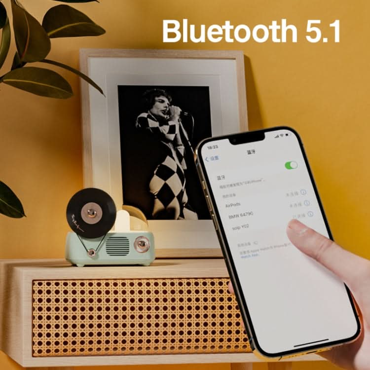 Y02 Retro Vinyl Record Player Wireless Bluetooth Speaker Ambient Light Aromatherapy Bluetooth Audio