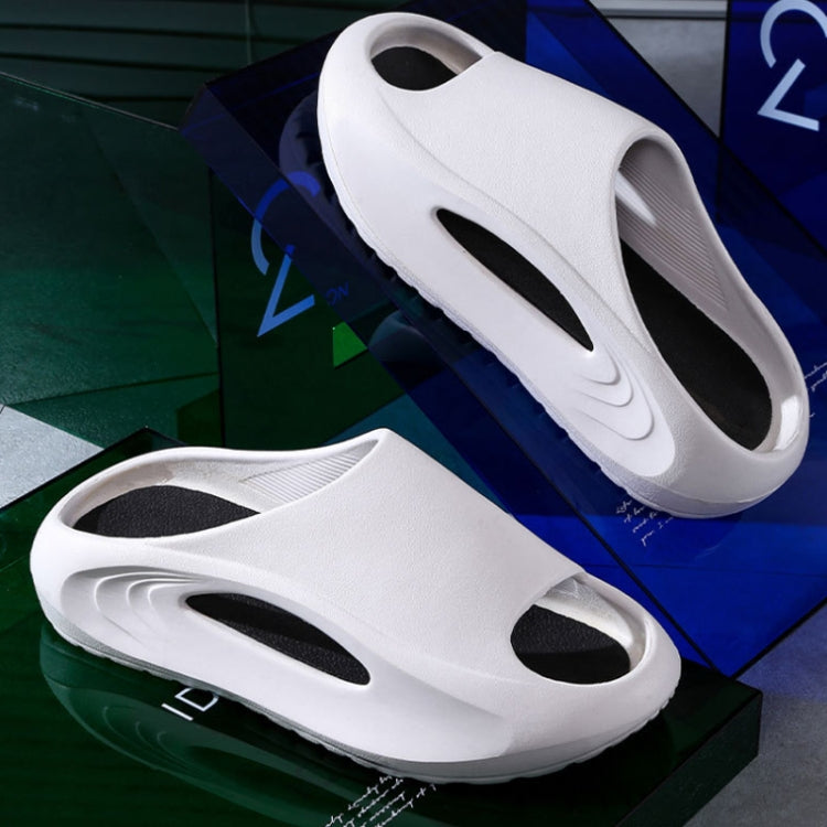 Men Summer Slippers Non-slip Soft Hollow Sports Sandals