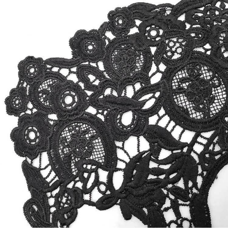 Lace Three-dimensional Hollow Corsage Skull Head Embroidery Cloth Sticker DIY Clothing Accessories, Size: About 31 x 21cm Reluova