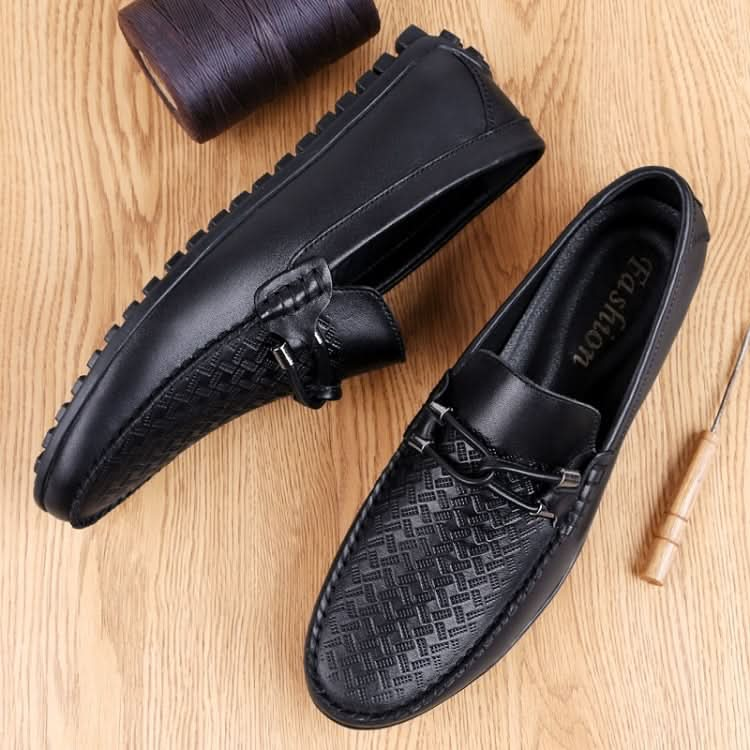 Soft and Comfortable Round Head PCowpea Embossing Surface Leather Shoes for Men Reluova